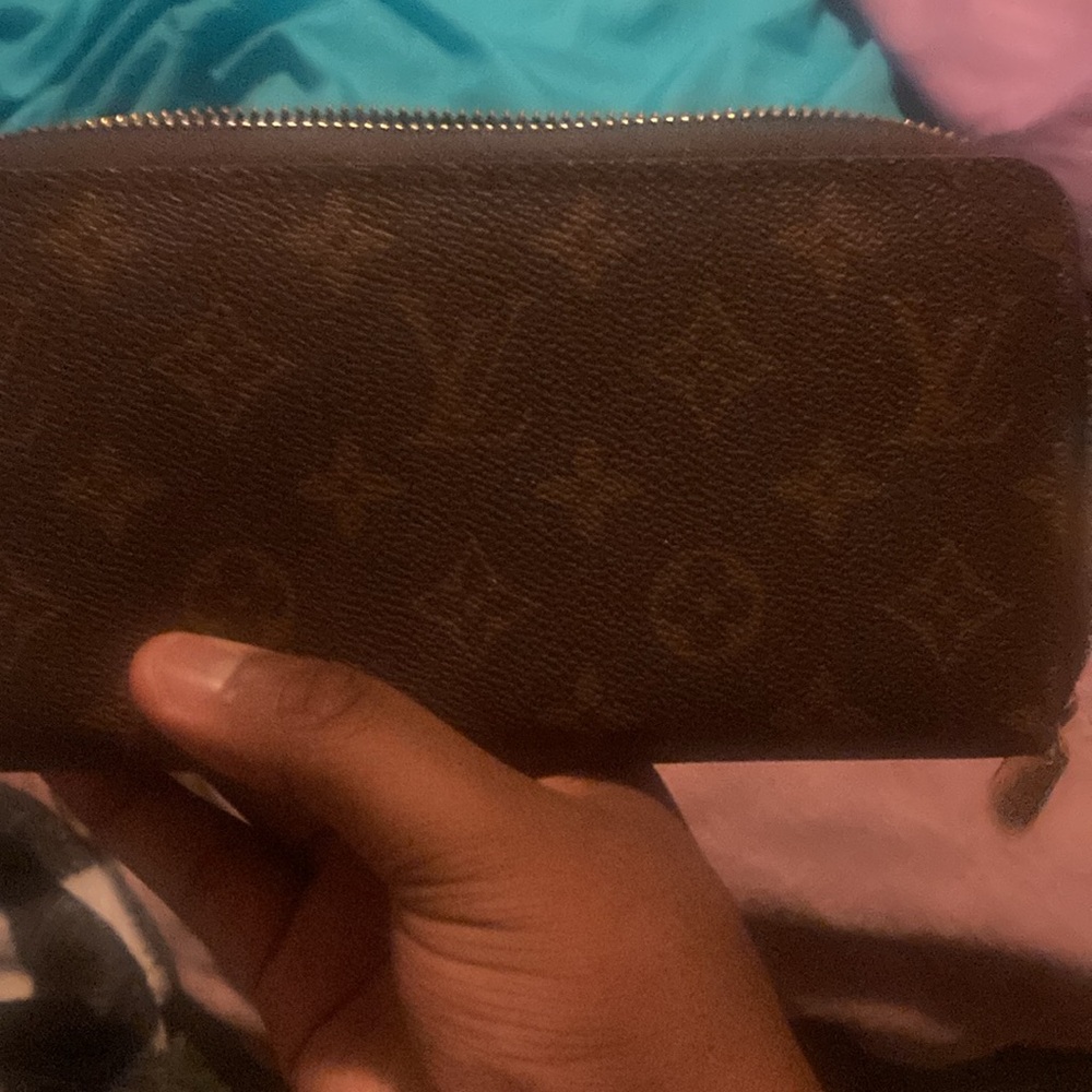 Wallet - Picture 2 of 5